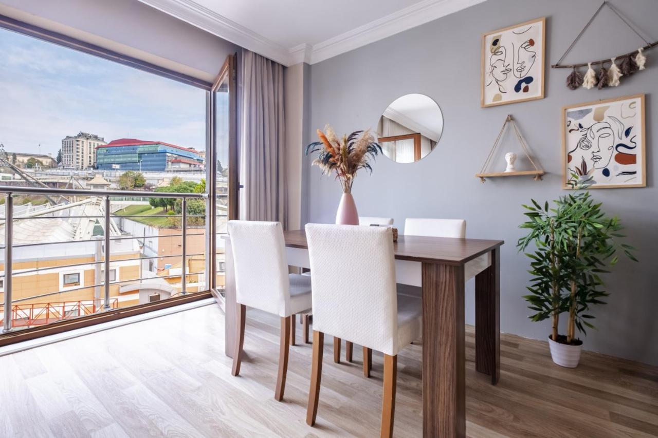 Colorful Modern Flat With View 5-min Walk To Istiklal Avenue In Beyoglu Apartament Istanbul